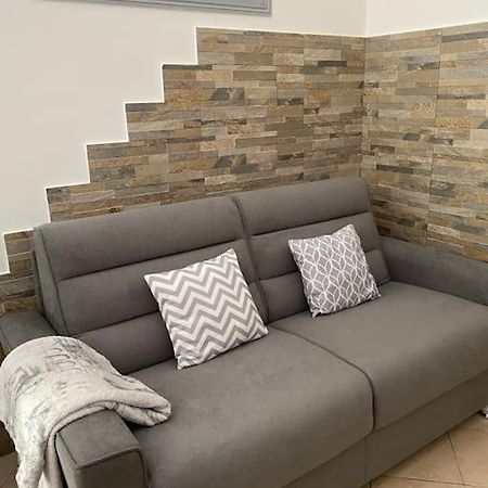 Villa Serenice - F2 Au Calme, Climatise, Wifi Et Parking Gratuit ภายนอก รูปภาพ