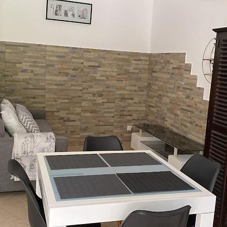 Villa Serenice - F2 Au Calme, Climatise, Wifi Et Parking Gratuit ภายนอก รูปภาพ